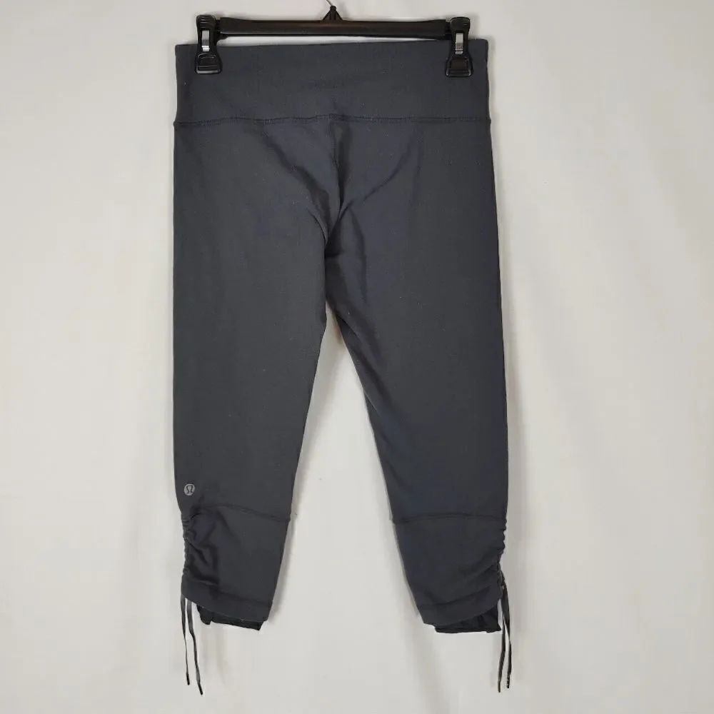 Lululemon Women's Size 8 Gray Gathered Drawstring
